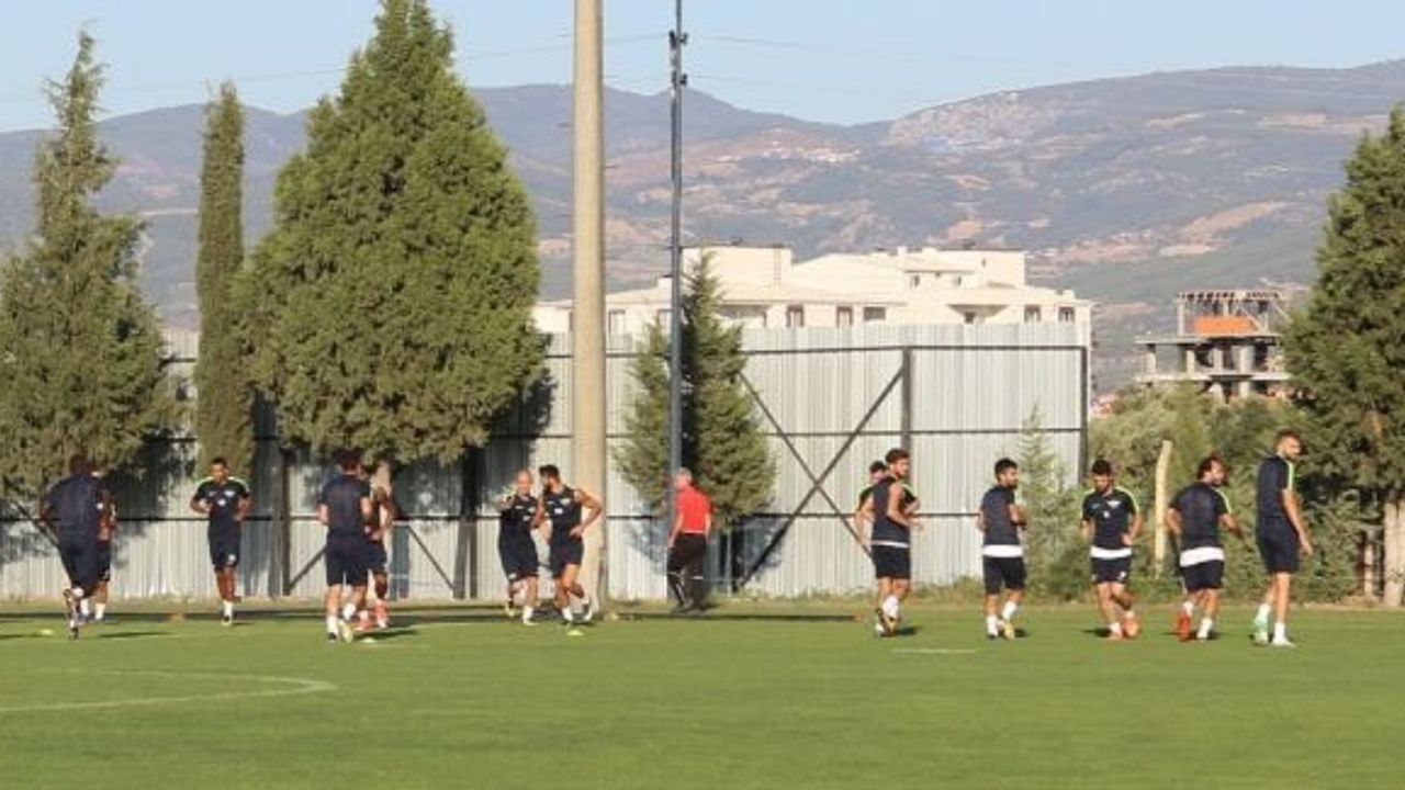 Buruk: "Türk futbolunun ilk sorunu yabancı sayısı değil, alt yapı sorunudur"