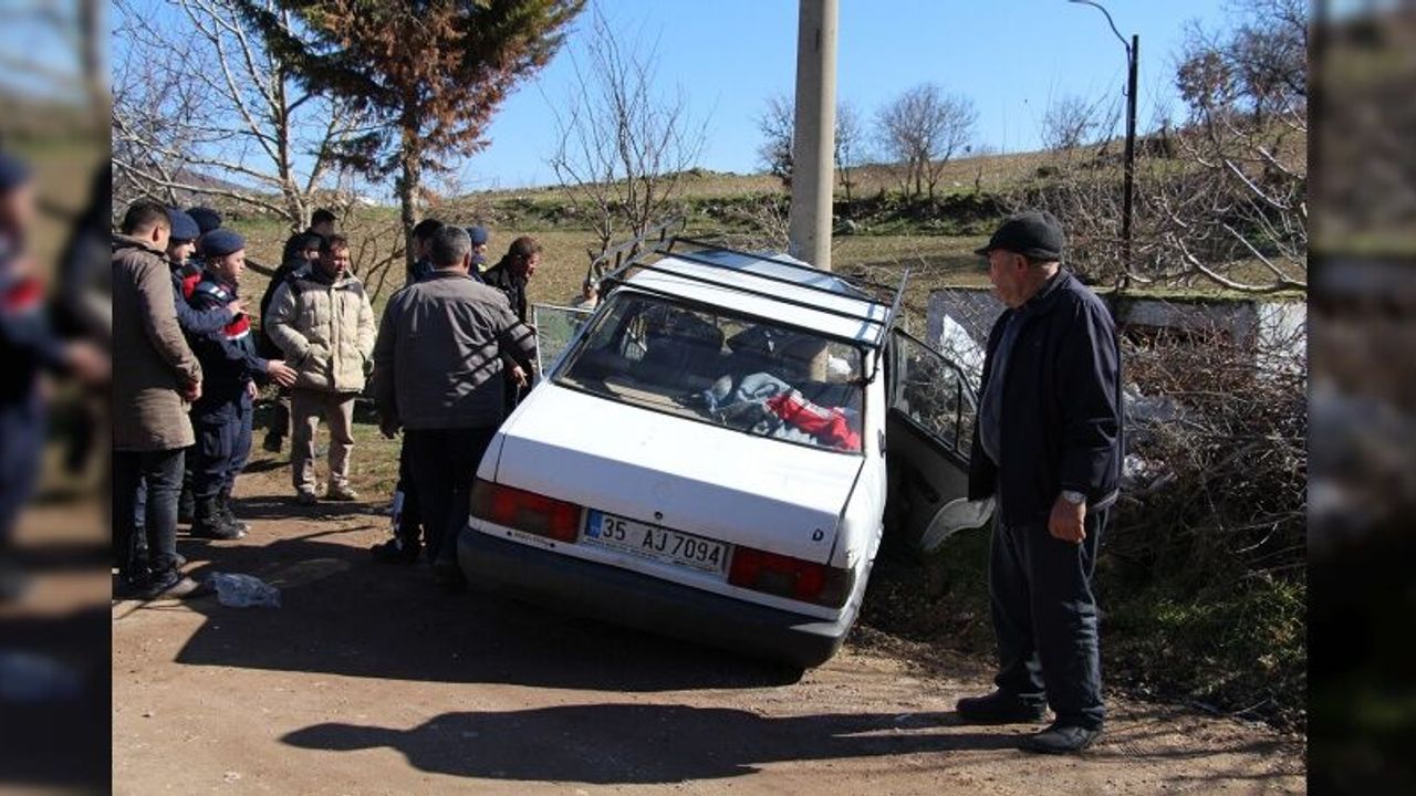 Kontrolden çıkan otomobil elektrik direğine çarptı: 1 ağır yaralı