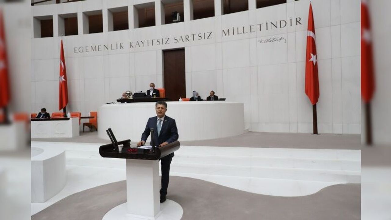 ÖZKAN, AK PARTİ’NİN 19. KURULUŞ YILINI KUTLADI