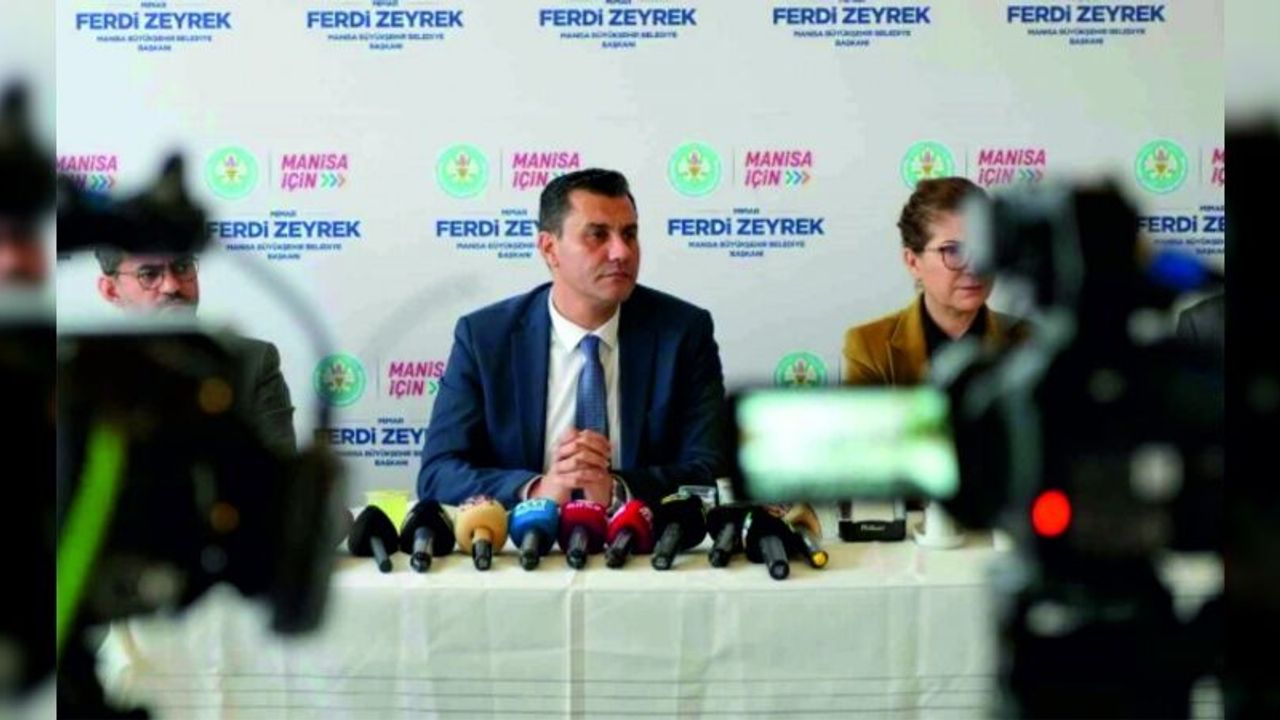 Başkan Zeyrek’den tehditlere cevap: “Ben ne istedikleri ihaleleri vereceğim, ne tehditlerle benden istenen paraları vereceğim”