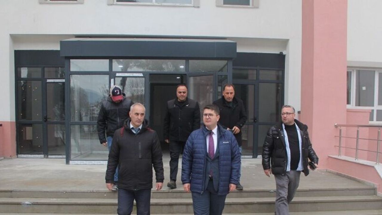 Kula’da yeni okullar eğitime açılmak için gün sayıyor