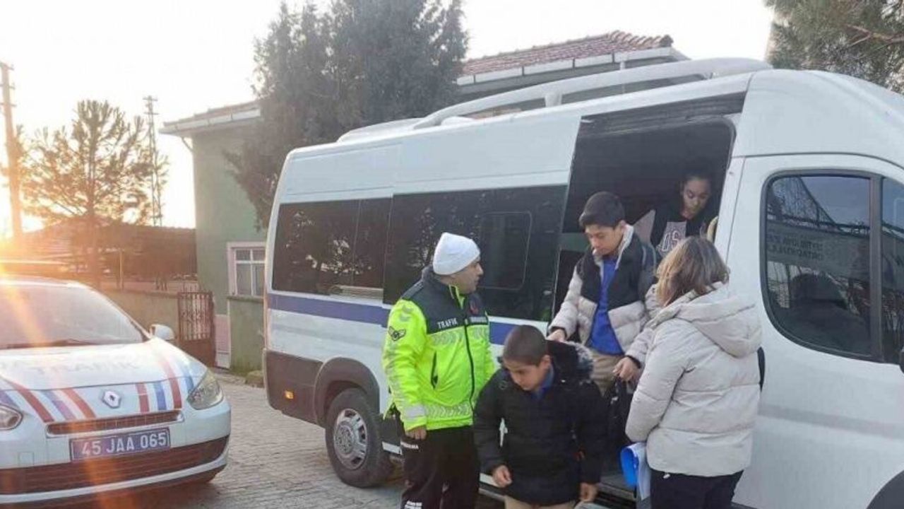 Okulların açıldığı ilk gün 42 okul servisi ve sürücüsüne ceza kesildi