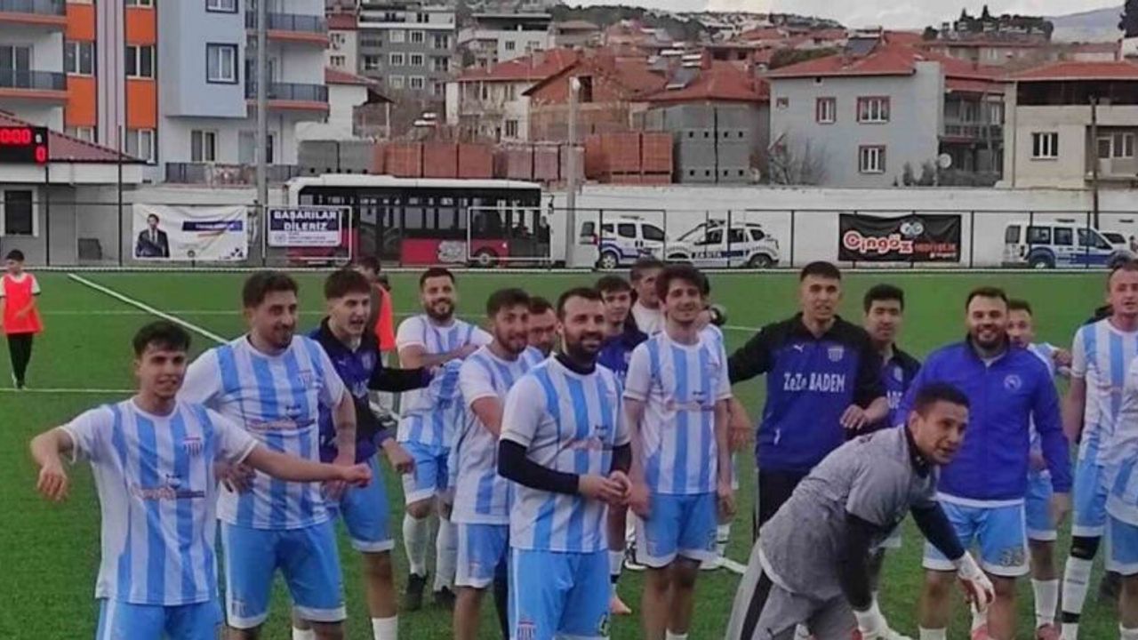 Selendi Belediye Spor 3 puanı tek golle aldı