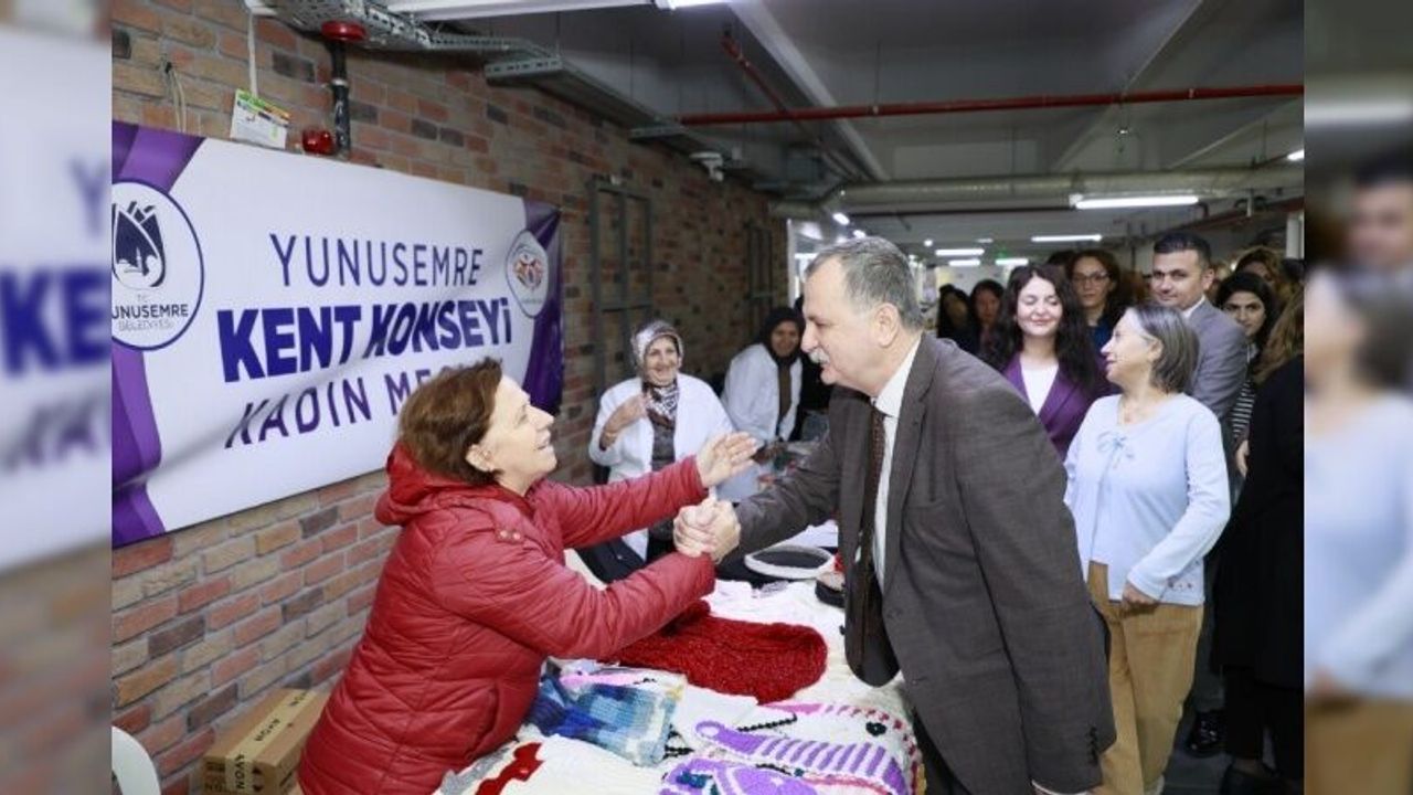 Yunusemreli kadınlar kurslarla ev ekonomilerine katkı sağlıyor