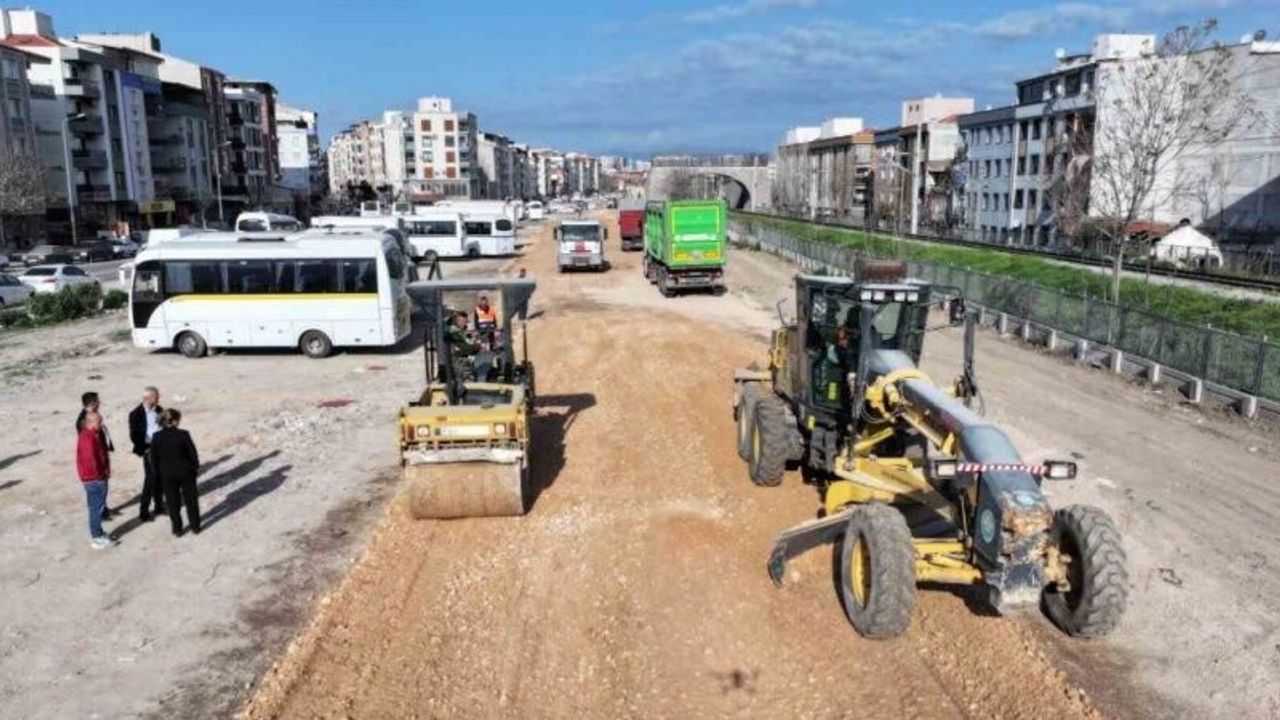Manisa’da 18 yıllık yol sorunu çözülüyor