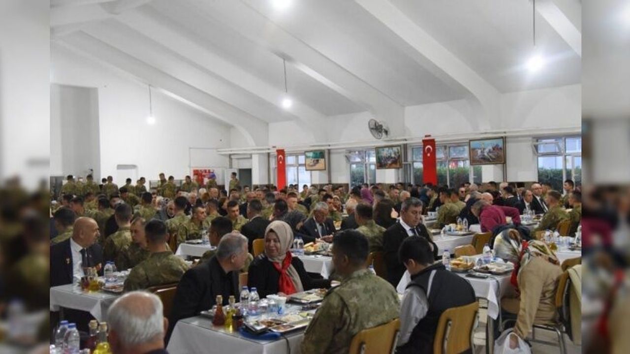 Vali Özkan şehit aileleri ve gazilerle iftarda buluştu