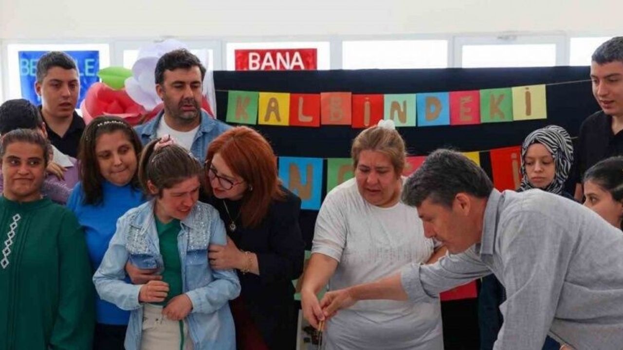 Özel öğrencilerin velilerine fiziksel sağlık ve beslenme semineri