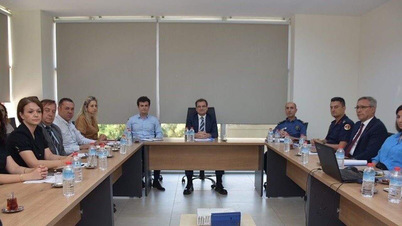 Kadına şiddet ve çocuk koruma konuları Salihli’de masaya yatırıldı