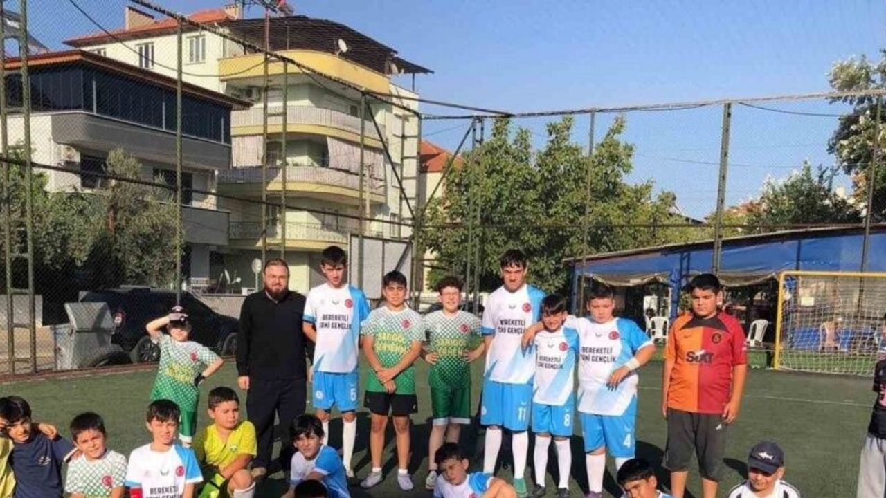 Hem Kur’an-ı Kerim öğreniyorlar, hem spor yapıyorlar