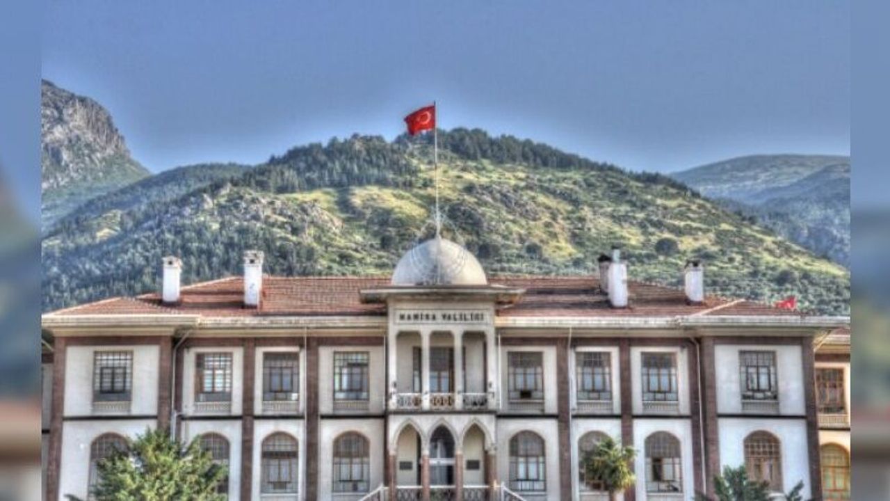 Manisa Valiliği: "Depremde bazı evlerde hasarlar meydana geldi"