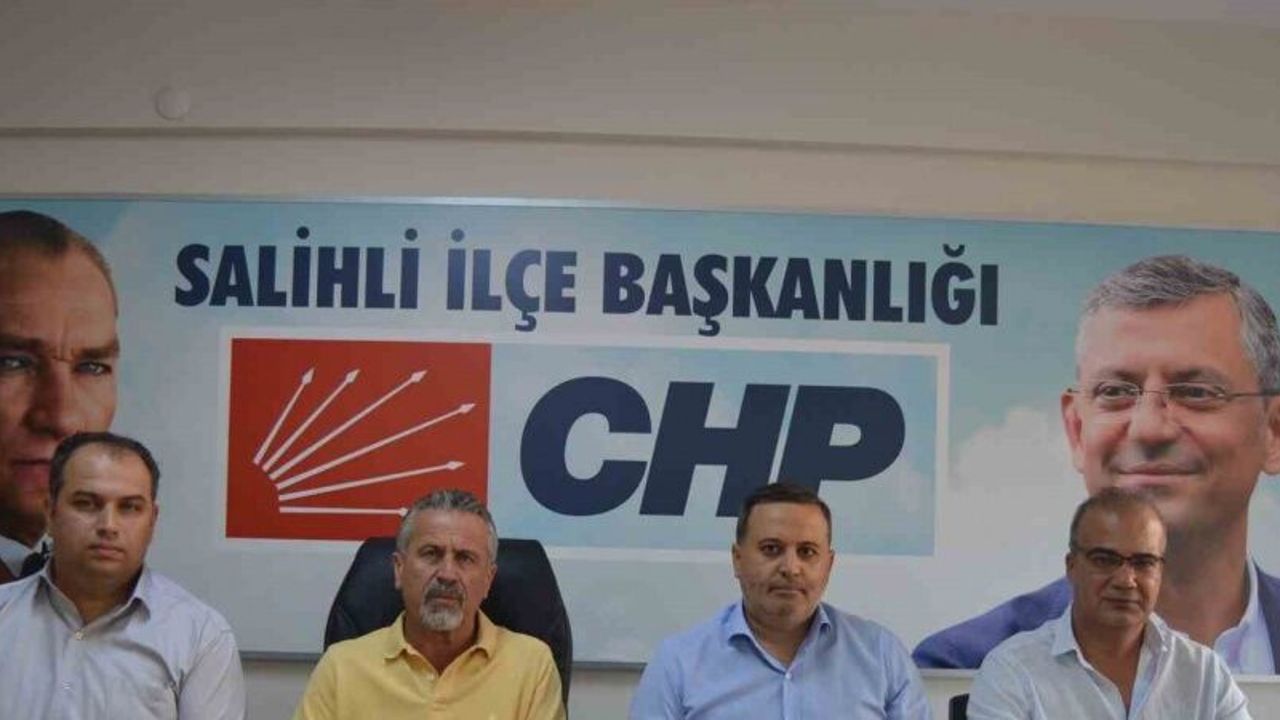 Salihli CHP’de istifa şoku: İlçe başkanı adaylıktan da çekilip istifa etti