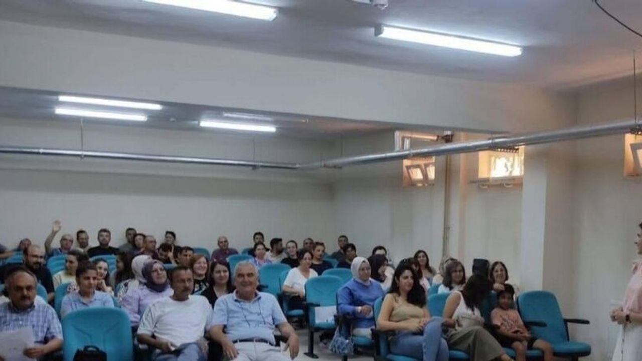 Sarıgöl’de Türkiye Yüzyılı Maarif Modülü Eğitimi Semineri düzenlendi
