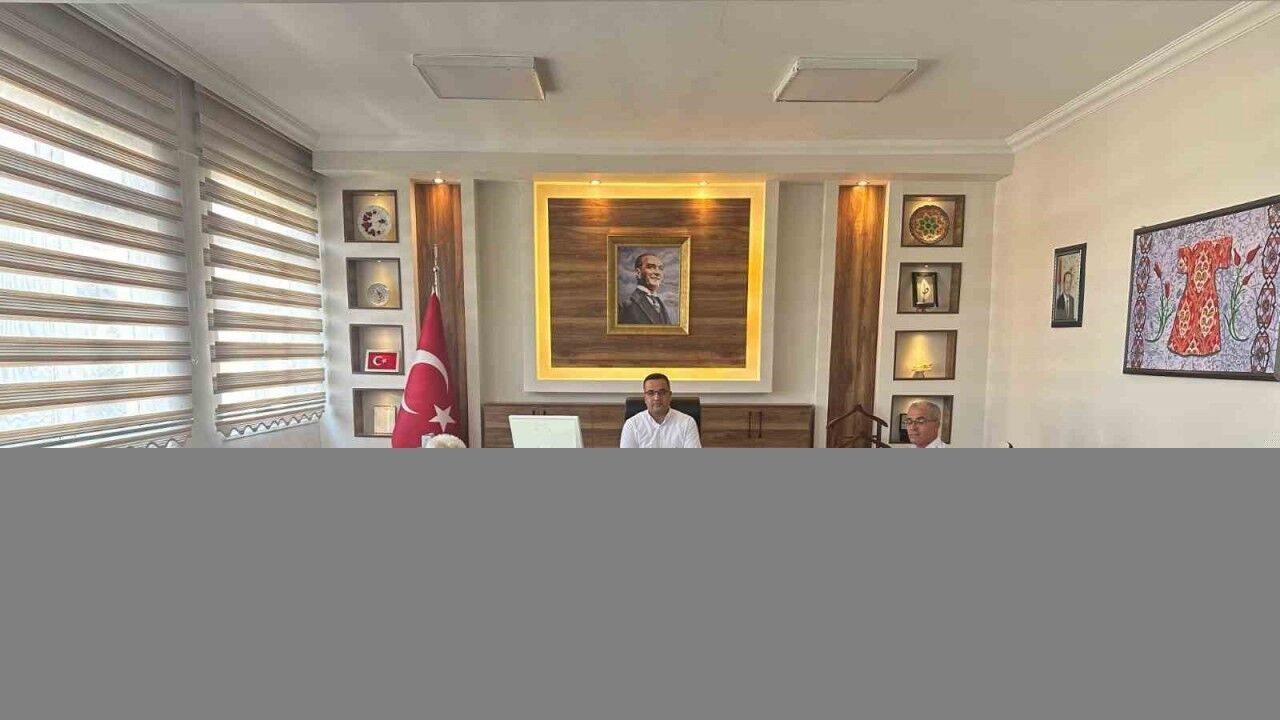 Vefat eden müdürlerinin adının yaşatılması için harekete geçtiler