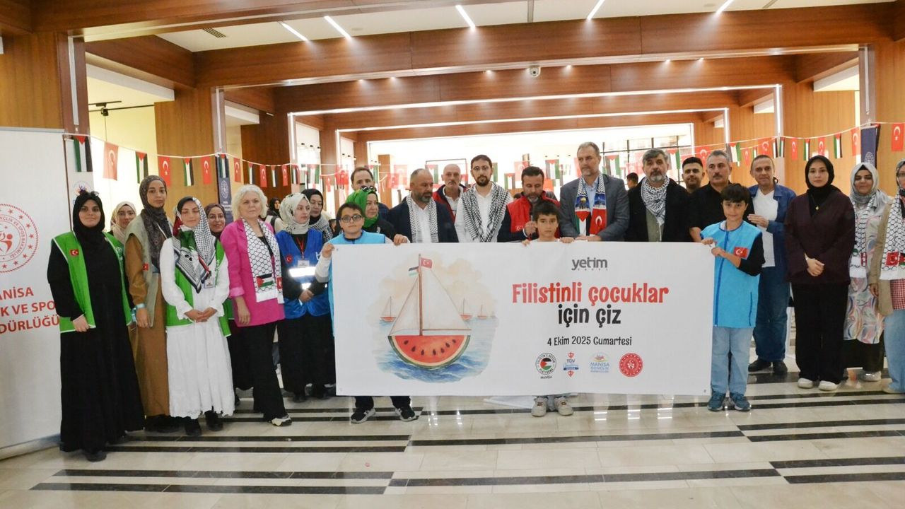 Manisa’da “Filistinli Çocuklar İçin Çiz” etkinliği