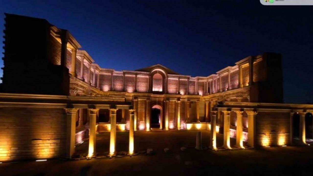 Paranın ilk basıldığı Sardes Antik Kenti artık gece de parlıyor