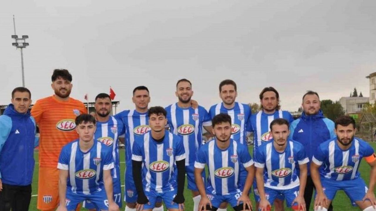 Selendi Belediyespor 3 puanı 3 golle aldı