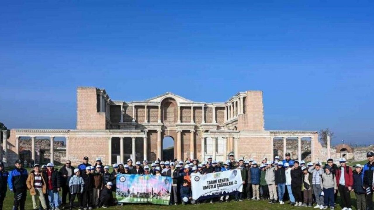 ‘Tarihi Kentin Umutlu Çocukları’ Kula-Salihli UNESCO Jeoparkı’nda buluştu