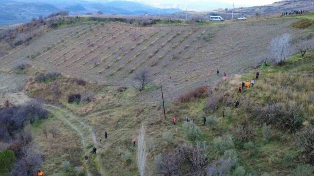 Kayıp olarak aranan kadın dere yatağında ölü bulundu