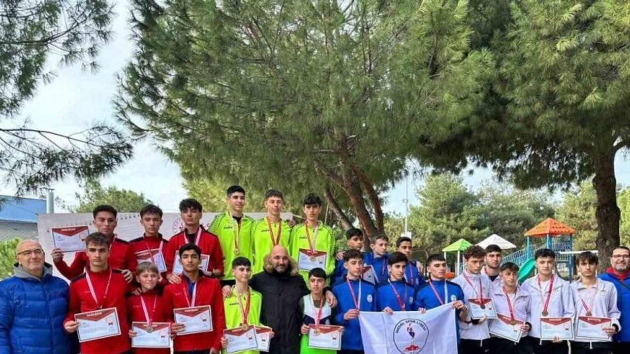 Kros sporcuları Türkiye Şampiyonası için ter döktü
