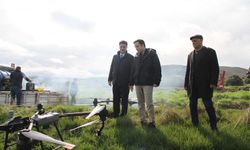 Kaymakam Altuntaş drone ile gübreleme çalışmalarını inceledi