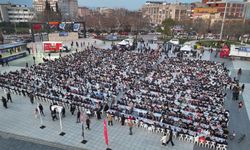 Manisa Büyükşehir'in 'İftar Sofrası' Salihli'de kuruldu