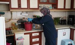 Başkan Balaban talimat verdi yaşlı kadının evi pırıl pırıl yapıldı