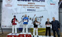 Manisalı karateciler Denizli'de fırtına gibi esti