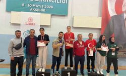 Alaşehir'in güçlü bilekleri Konya'da kürsüye çıktı