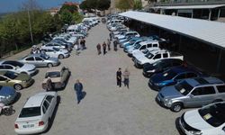 Demirci'de klasik otomobil rüzgarı