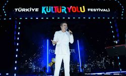 Ferhat Göçer Manisa'yı coşturdu