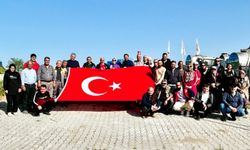 Geleneksel Umur Baba Dağı Yürüyüşü Keyifli Bir Güneşli Günde Gerçekleştirildi
