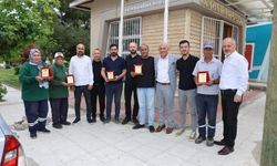 KAZIM KARABEKİR MAHALLE MUHTARI TEKİN AYDIN TEMİZLİK PERSONELLERİNİ ÖDÜLLENDİRDİ