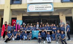 Manisa’da Köy Okullarına Kitap Desteği Sürüyor