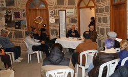 ŞİİR EVİ ETKİNLİKLERİ’NDE NOSTALJİ RÜZGARI: "DEĞİŞEN VE DÖNÜŞEN MANİSA"