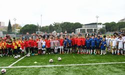 YUNUSEMRE'DE 29 EKİM COŞKUSU FUTBOLLA TAÇLANDI