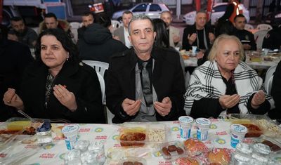 ŞEHZADELER BELEDİYESİ’NDEN ALAYBEY’DE KARDEŞLİK SOFRASI