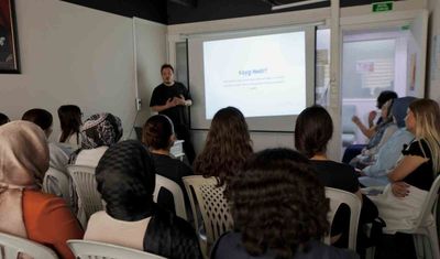 Yunusemre Belediyesinden öğrencilere 'Sınav Kaygısı Yönetimi' semineri