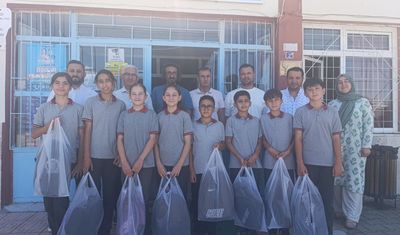KÖPRÜBAŞI BORLU GAZİ ORTAOKULUNDAN KISKANDIRAN BAŞARI