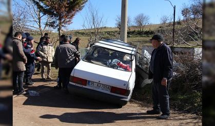 Kontrolden çıkan otomobil elektrik direğine çarptı: 1 ağır yaralı