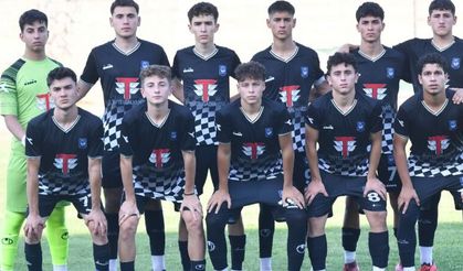 Yunusemre Belediye Spor U17 Takımı Türkiye Şampiyonu Oldu