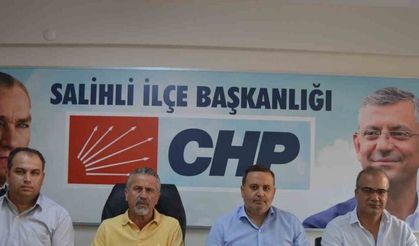 Salihli CHP’de istifa şoku: İlçe başkanı adaylıktan da çekilip istifa etti