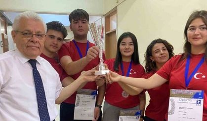 Şampiyonlar Alaşehir’de alkışlarla karşılandı