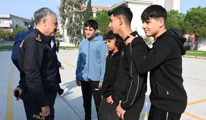  Manisa İl Emniyet Müdürü Fahri Aktaş’tan Öğrencilere Güvenli Eğitim Mesajı