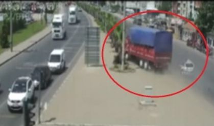 Manisa’daki trafik kazaları MOBESE’ye yansıdı