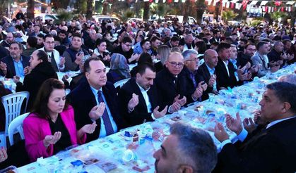 Turgutlu'da yüzlerce kişi iftar sofrasında buluştu