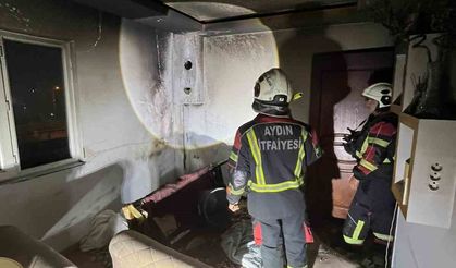 Aydın'da ev yangını: 2 kişi dumandan etkilendi