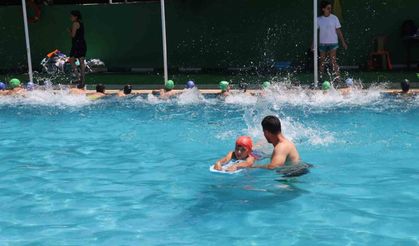 Turgutlu'da 2. dönem yüzme kayıtlarına yoğun ilgi