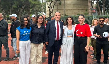 Manisa’da Üniversiteli Kadınlar Geleceği Şekillendiriyor: "Eşitlik İçin Biz de Varız!"