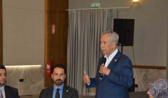 Bülent Arınç: "Türkiye ne gördüyse AK Parti sayesinde gördü"