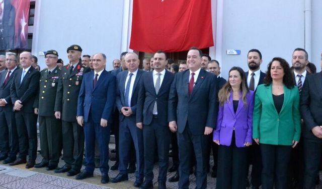 Cumhuriyetin kurucusu Gazi Mustafa Kemal Atatürk’ün Manisa’yı teşriflerinin 100. yıl dönümünü kutlandı